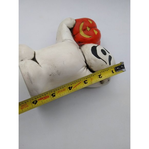 Vtg. Hobbyist ghost carrying jack o lantern pumpkin 6" figure - Picture 12 of 12